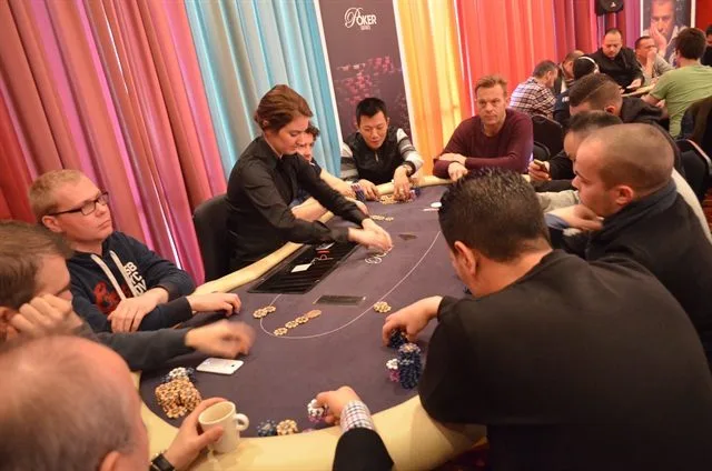 Tafel Thierry | 2015/01 - Utrecht Poker Series - 700 eu Main Event 